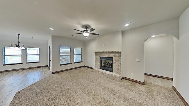 Building Photo - 5521 Cheyenne Rd