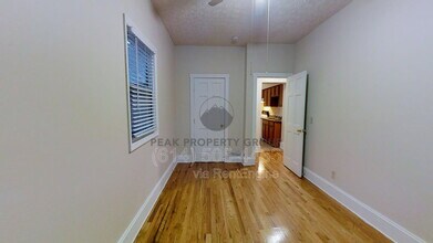 Building Photo - 45 1/2 Euclid Ave