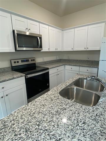 Building Photo - 6309 Tropicana Way