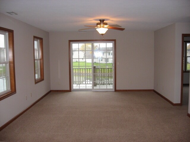 Foto del edificio - Beautiful Executive 3 Bedroom Condo!