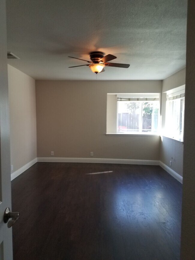 Foto del edificio - Lovely Roseville Home Close to School, Sho...