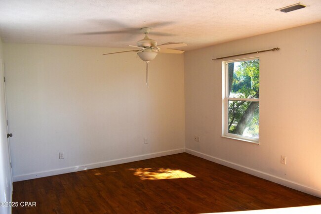 Foto del edificio - 3722 Burnham Way