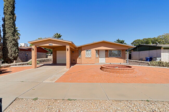 Building Photo - 8525 Danube Cir