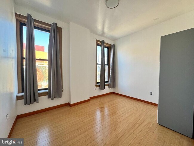 Foto del edificio - 1301 Vine St