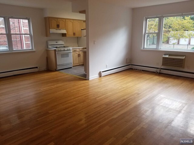 Building Photo - 1265 Inwood Terrace