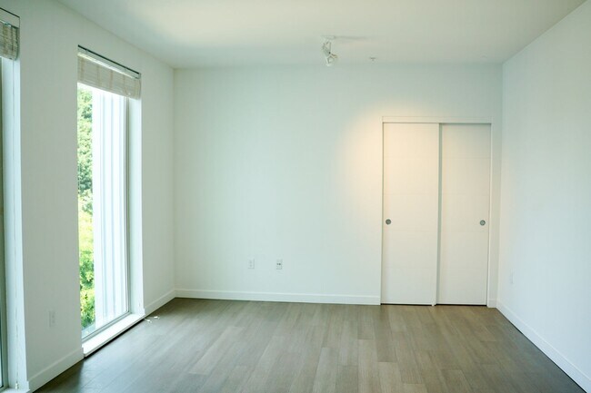 Foto del edificio - Contemporary Cool 3rd Floor Studio w/Premi...