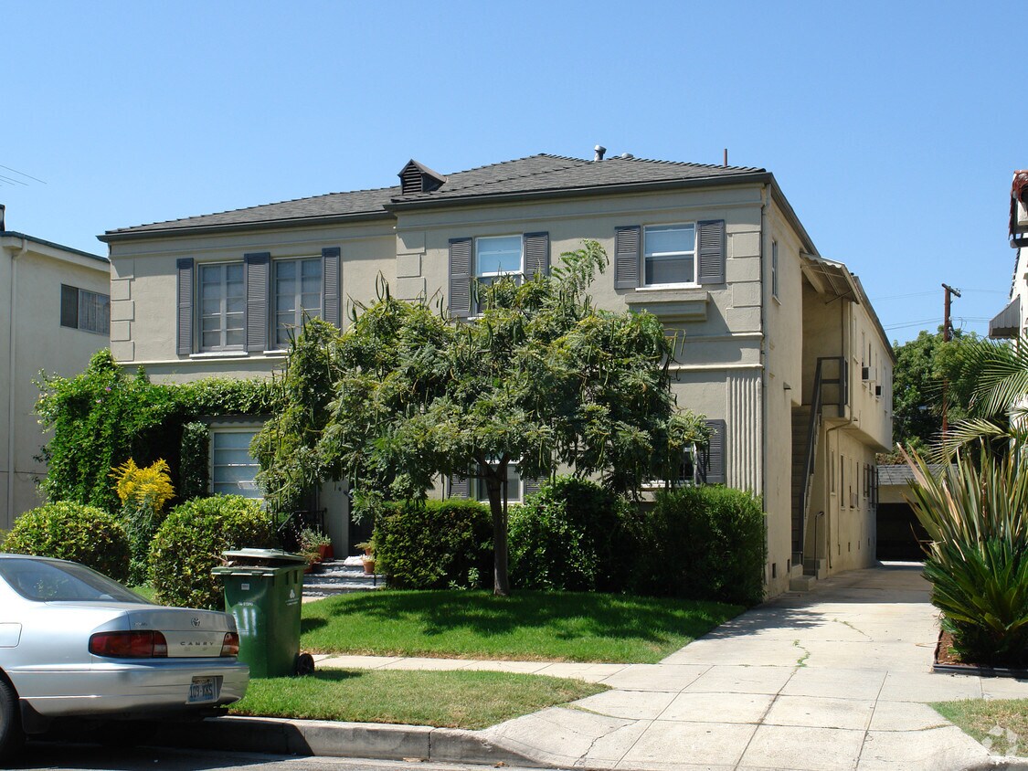 Primary Photo - 407 N Hayworth Ave