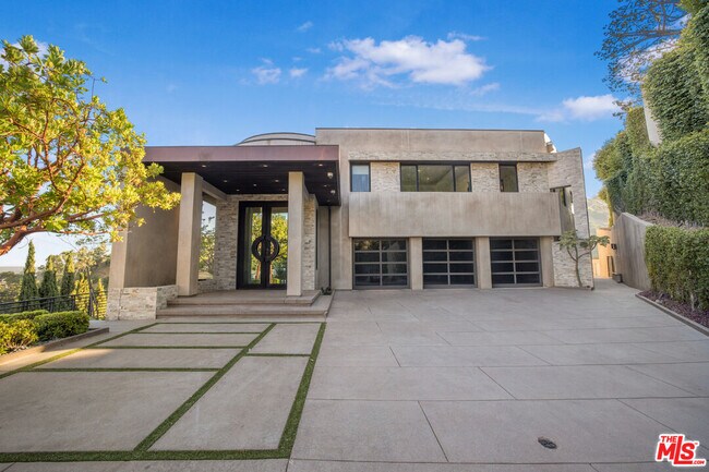 Foto del edificio - 2501 Zorada Dr