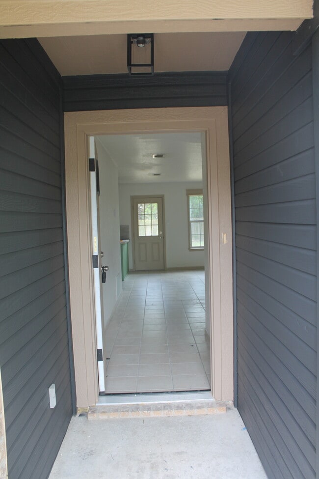 Fresh Paint - 1424 Shoshoni Trl