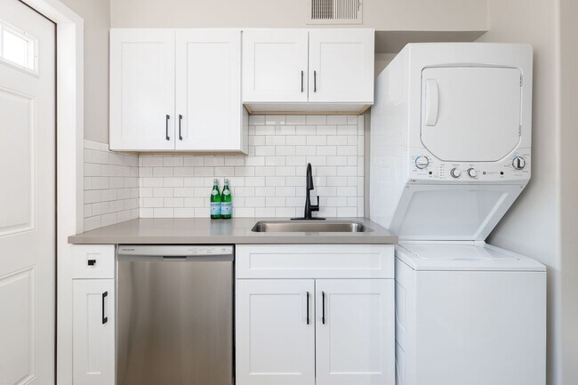 Building Photo - #1034-Red Mulberry LLC