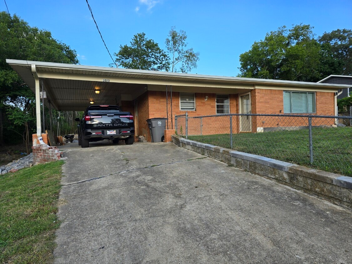 Primary Photo - 1023 3rd St