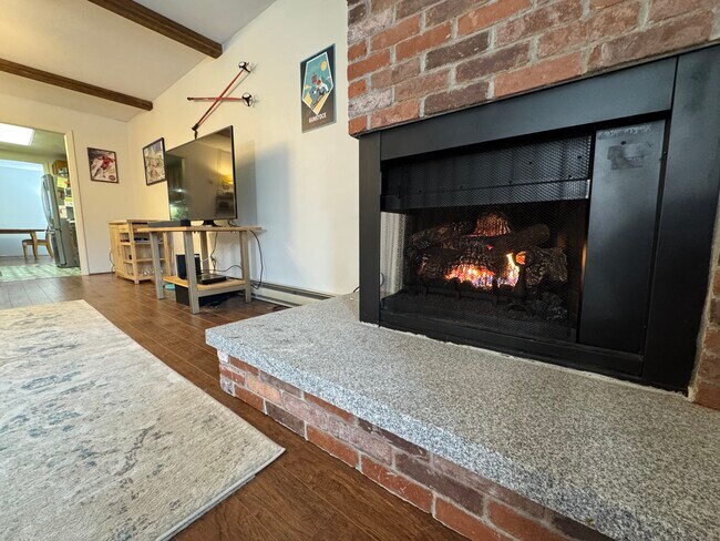 Foto del edificio - 663 Cherry Valley Rd