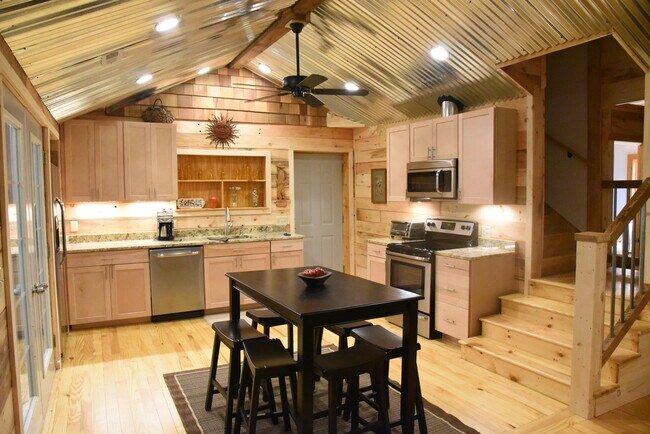 Foto del edificio - 277 Lynn Cove Rd