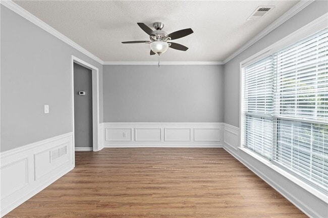 Building Photo - 13030 Carriage Park Ln