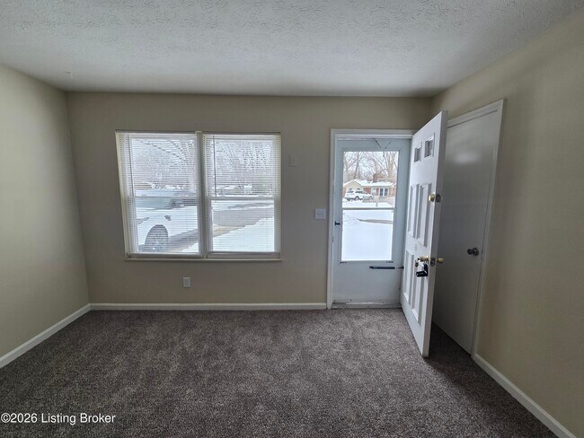 Building Photo - 4800 Tipton Pl