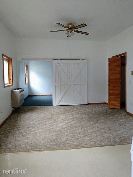 Primary Photo - 1 br, 1 bath Apartment - 214 Walnut Street 3