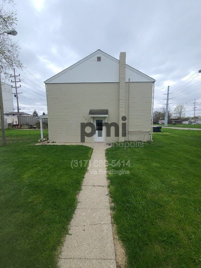 Building Photo - 1311 E 11th St