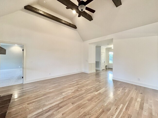 Photo - Luxury Living in Wilson County House