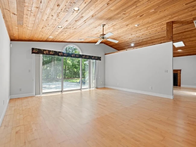 Foto del edificio - 149 Old Cedar Loop