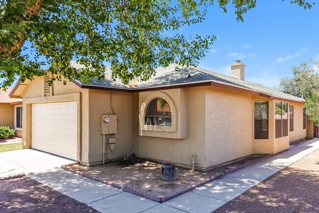Foto del edificio - 8938 N 64th Ln