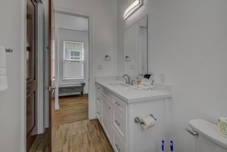 Building Photo - 2305 67th St