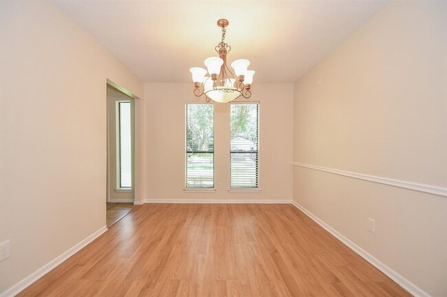 Foto del edificio - 3012 Sam Houston Drive, Sugar Land, TX 774...