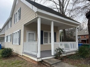 Building Photo - 136 E South St