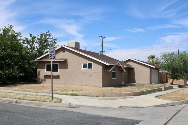 Building Photo - 144 E Avenue Q