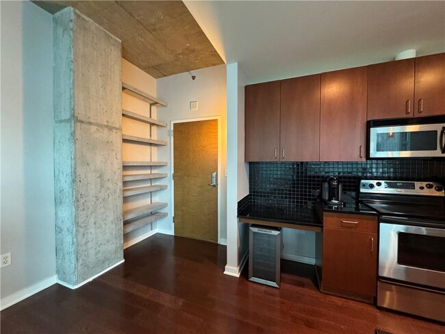 Foto del edificio - 923 Peachtree St NE