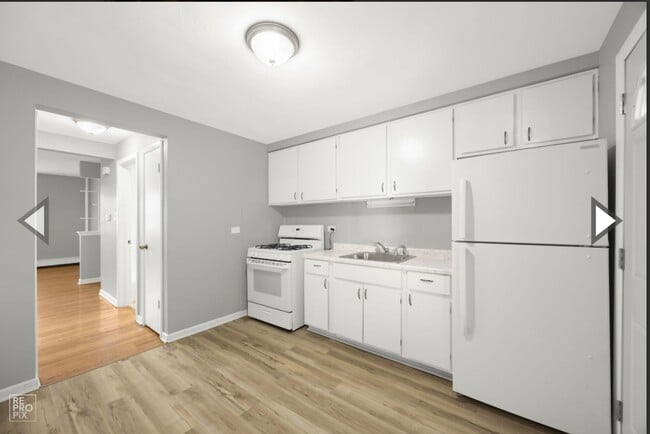 Building Photo - 3129 48th Ct