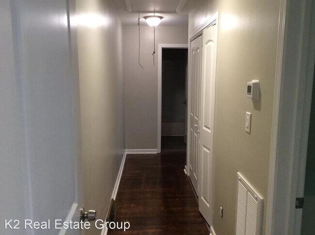 Building Photo - 2 br, 1 bath House - 2509 Eastway Drive