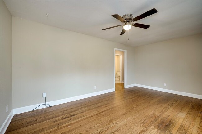 Building Photo - 116 Kirby Dr