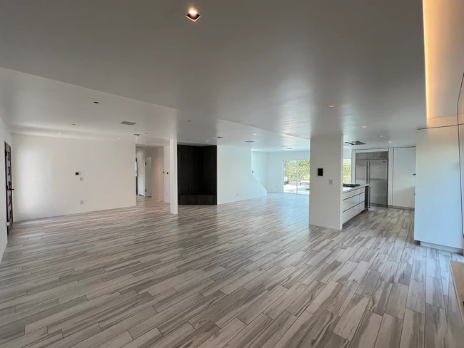 Building Photo - 6141 Kelley Cir