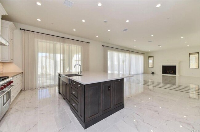 Foto del edificio - 105 Spacial