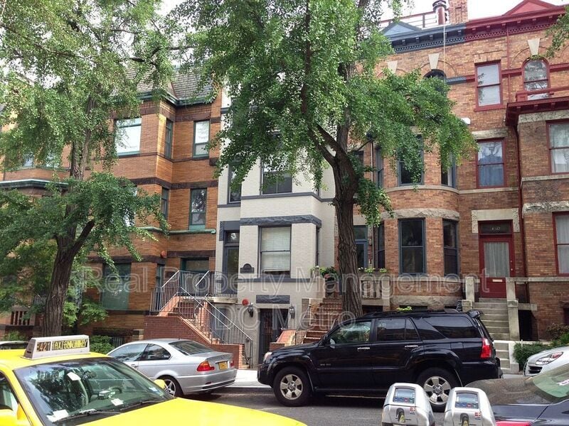 Primary Photo - 1806 Belmont Rd NW