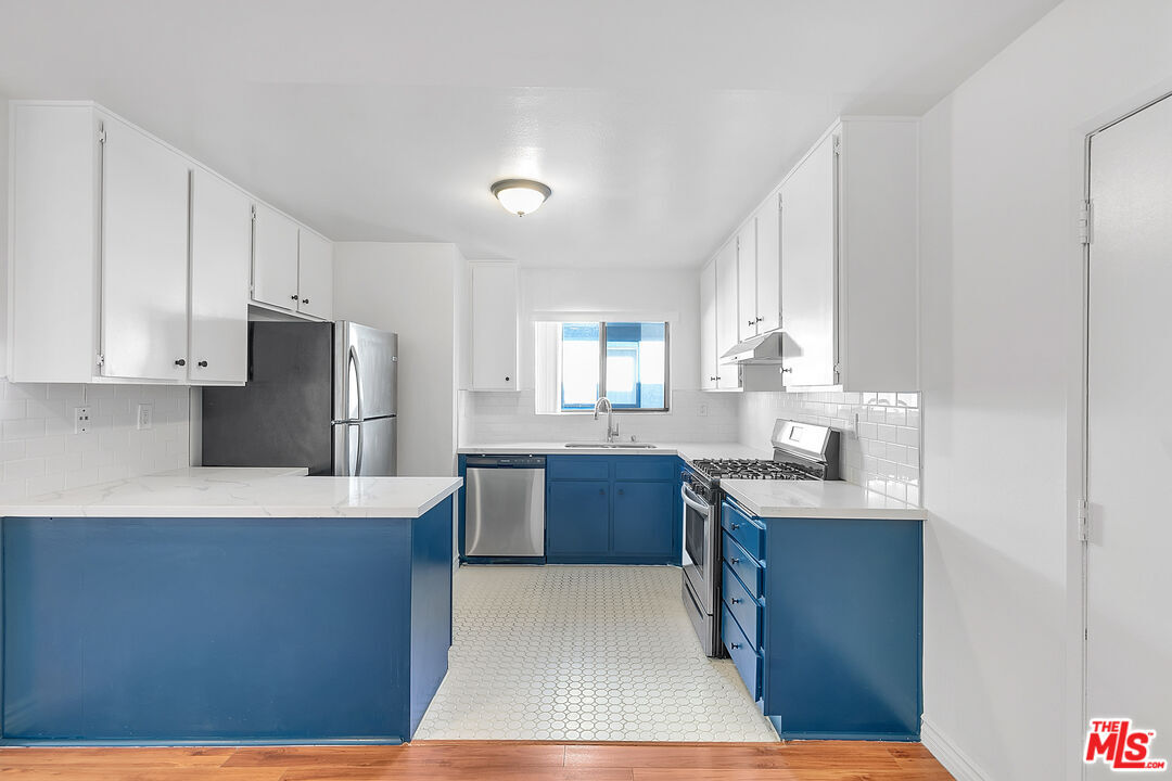Foto principal - 448 W Windsor Rd