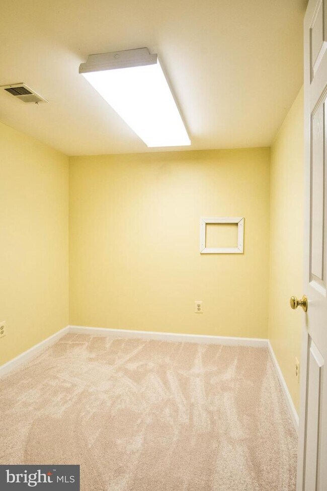 Building Photo - 3754 Millpond Ct