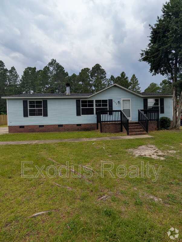 Building Photo - 152 Pine Haven Dr