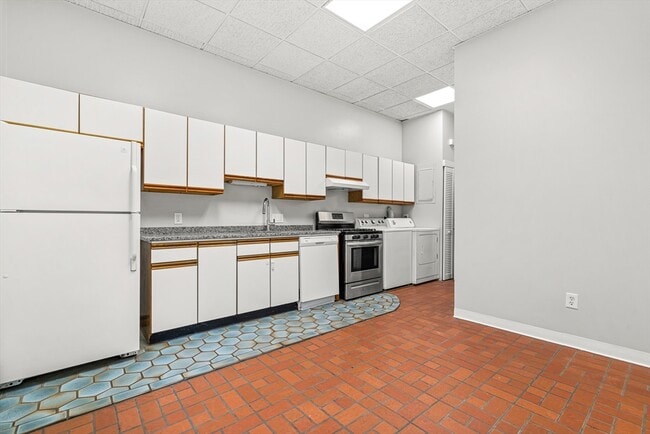 Foto del edificio - 460 Worcester St