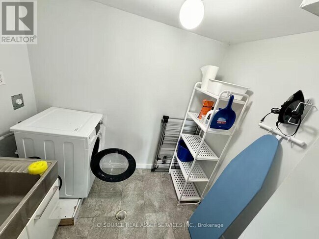 Photo du bâtiment - 27 Valley Trl