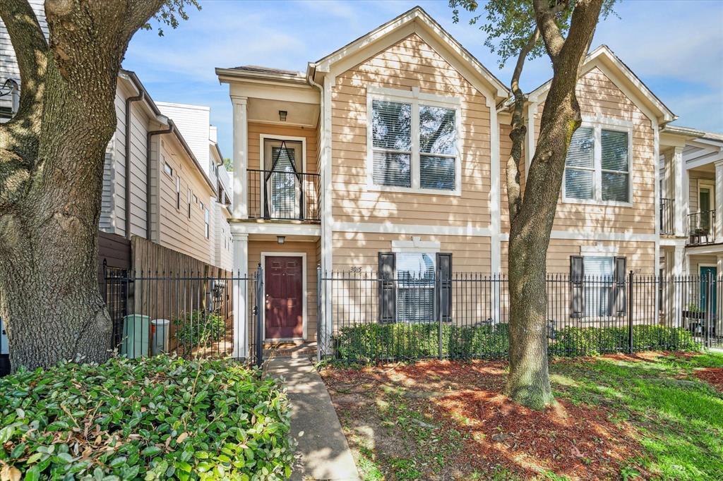 Foto principal - 3015 Polk St
