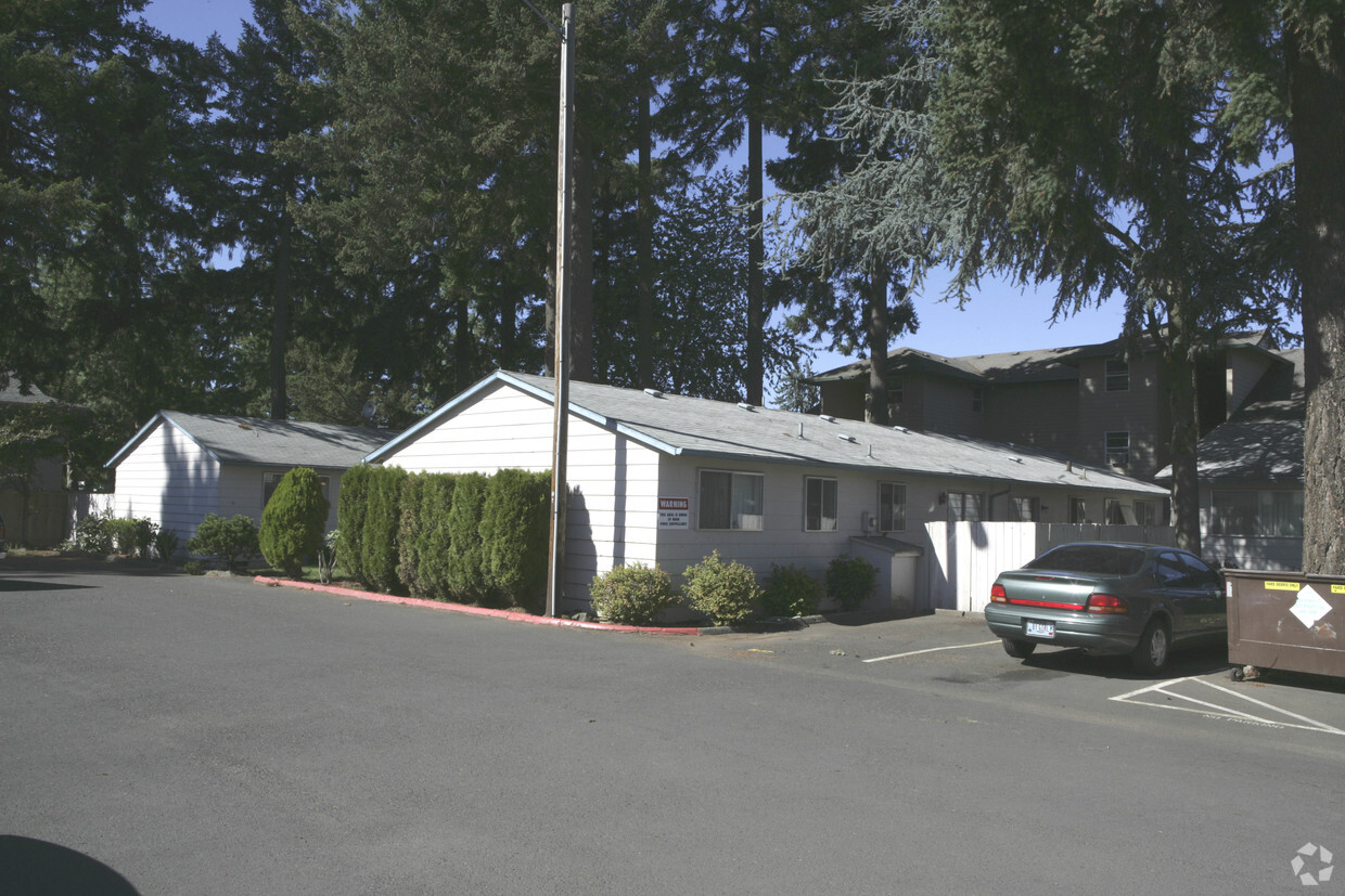 Building Photo - Pine Meadows Apartments