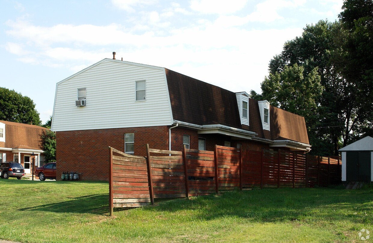 Building Photo - 640 West Virginia Ave
