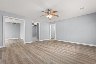 Building Photo - 3314 1st Ave S