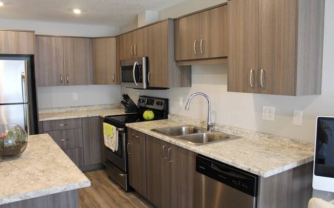 Building Photo - 108 Willis Cres