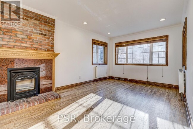 Building Photo - 98 Roselawn Ave