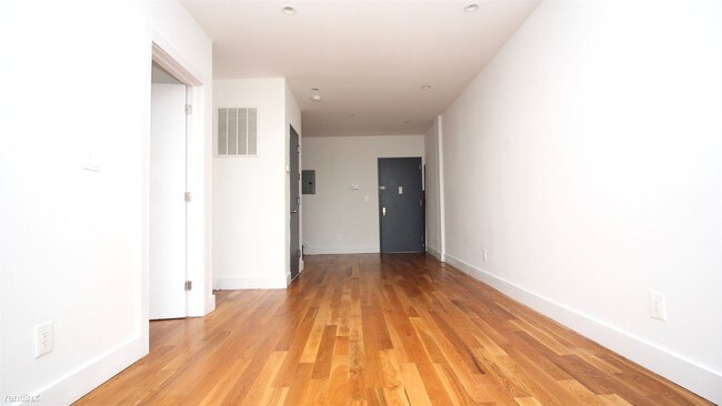 Foto del edificio - 194 Stuyvesant Ave