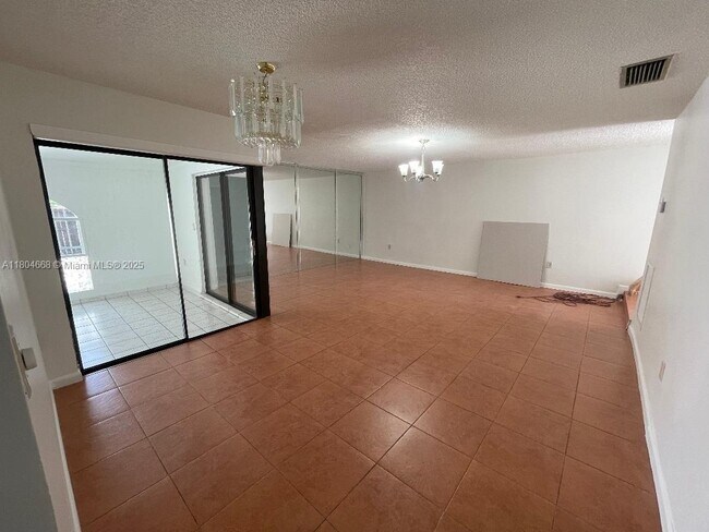 Foto del edificio - 3301 SW 114th Ct