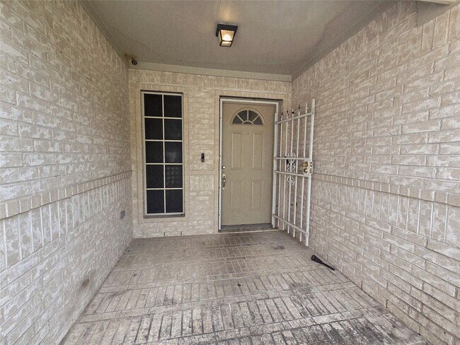 Foto del edificio - 12015 Rosecroft Dr