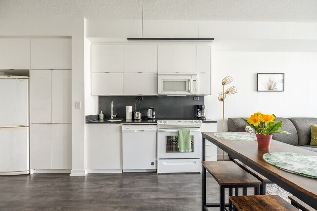 Photo du bâtiment - 480 Front St W